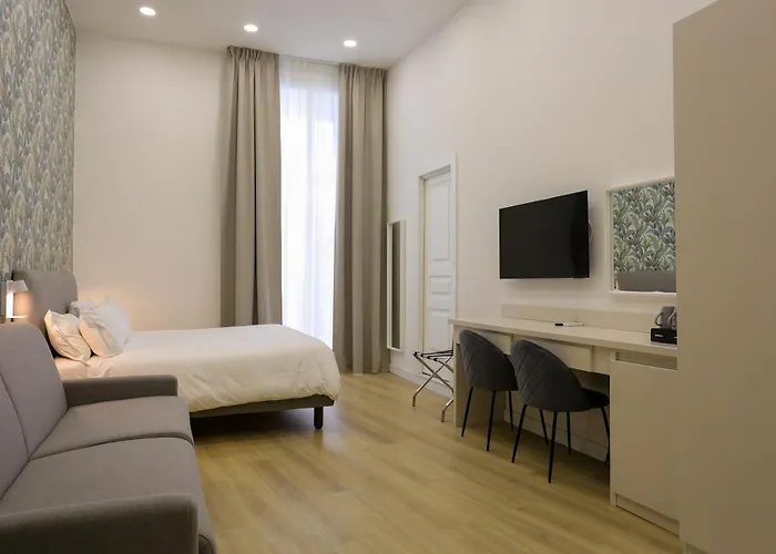 Elysium Relais 4* נאפולי